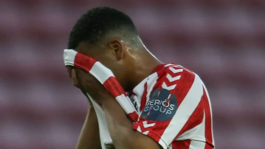 Jewison Bennette vive un mal momento en Europa. (Foto: Getty Images)