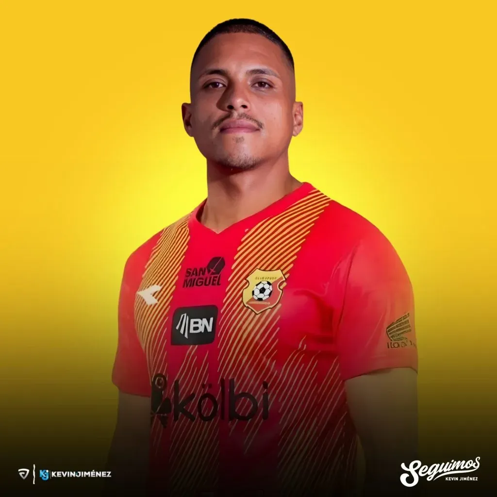 Alonso Hernández llega a Herediano (Kevin Jiménez).
