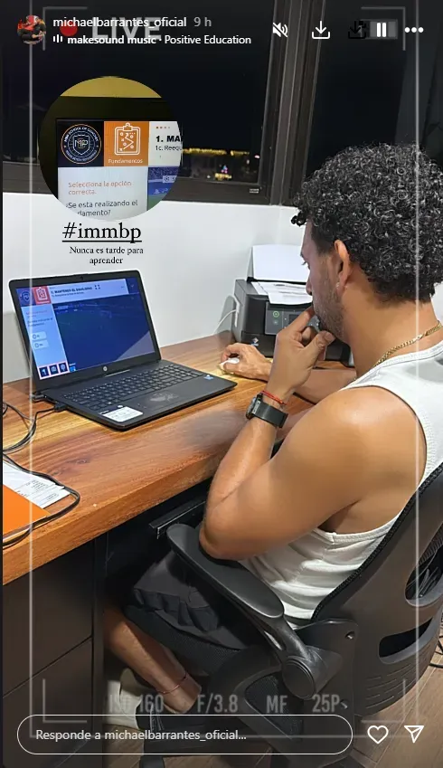 No sólo entrena, también estudia. (Instagram)