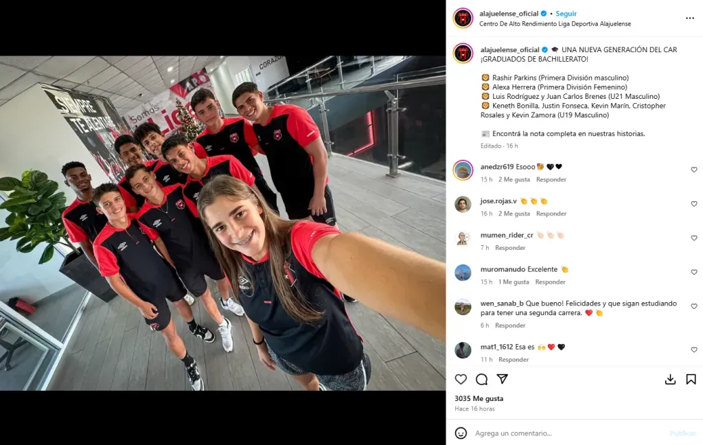 Alajuelense celebró la graduación de sus jugadores. (Instagram)