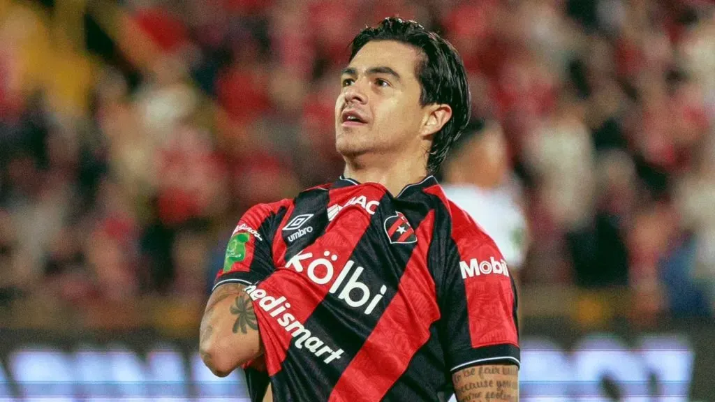 Diego Campos marcó la diferencia entre los dos grandes de Costa Rica.