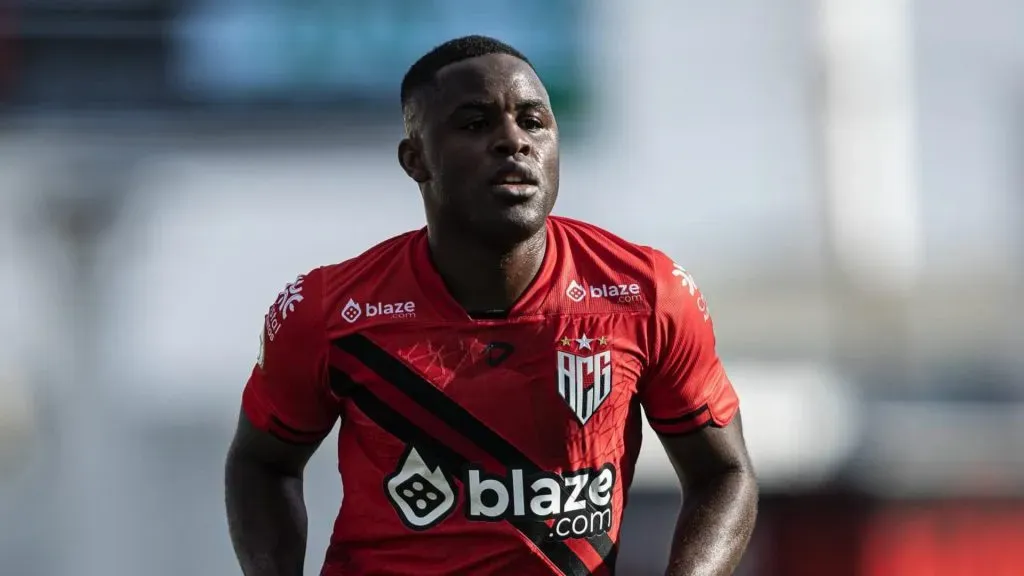 Joel Campbell no sigue en Goianiense.