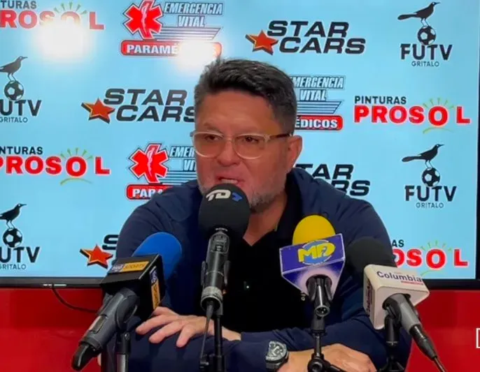 Jafet Soto no perdonó en conferencia de prensa.