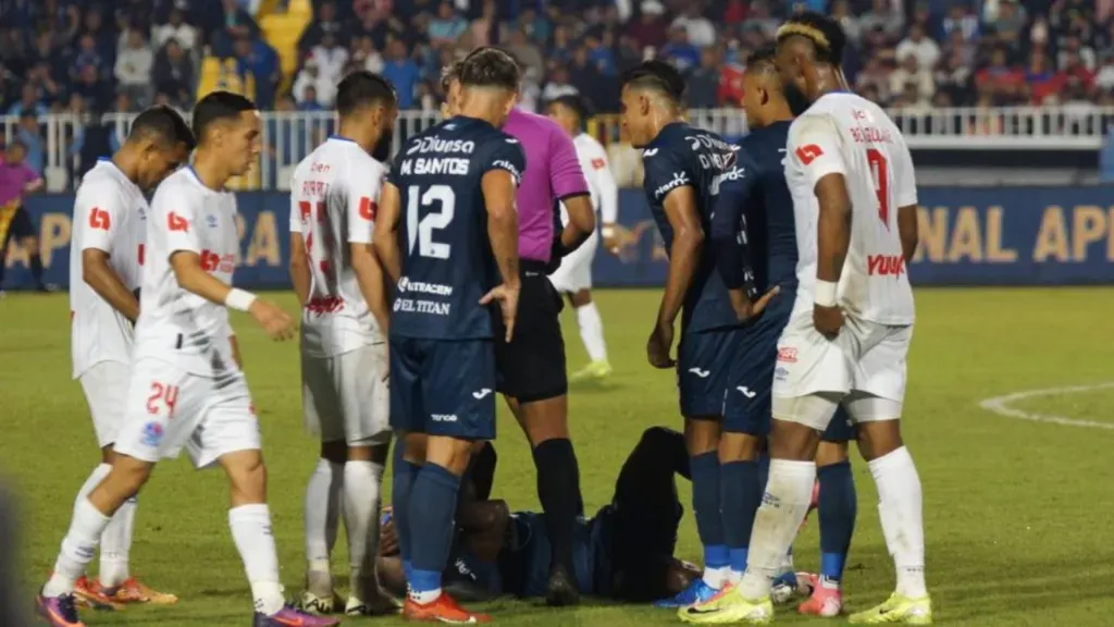 Olimpia y Motagua empataron 1-1 en la ida de la gran final. (Foto: Deportes TVC)