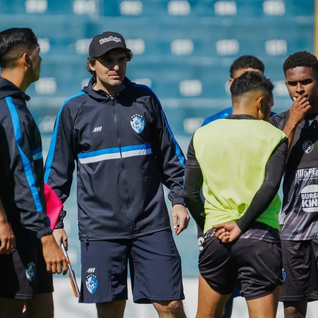 Carevic ya trabaja al frente de Cartaginés. (Instagram Cartaginés)