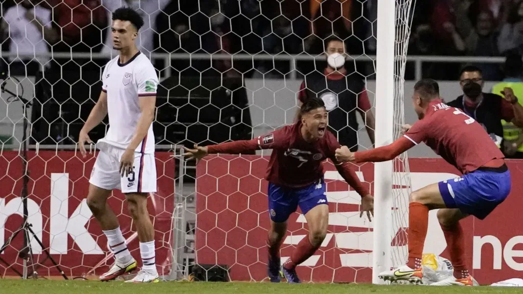 Con los goles de Juan Pablo Vargas y Anthony Contreras, La Sele le ganó 2-0 a Estados Unidos. (Foto: ESPN)