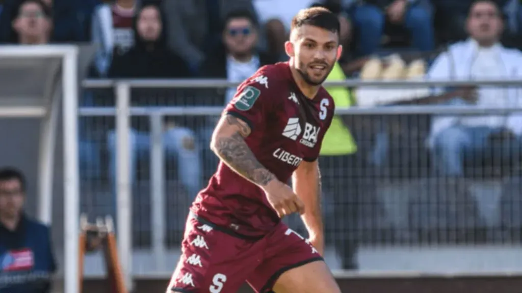 Jeffrey Valverde seguirá jugando en Saprissa.