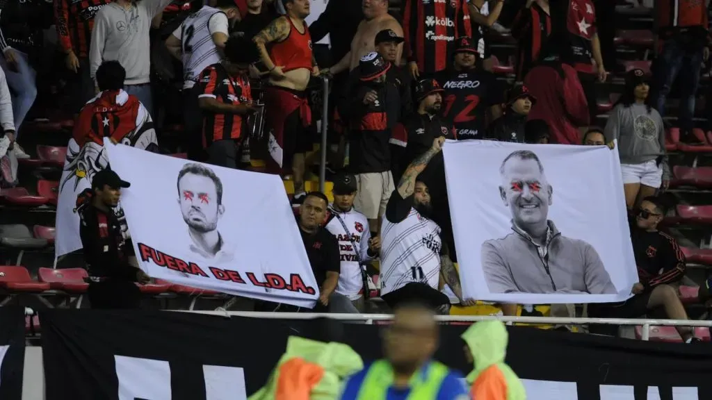 Javier Santamaría es el más apuntado por los asociados de Alajuelense.