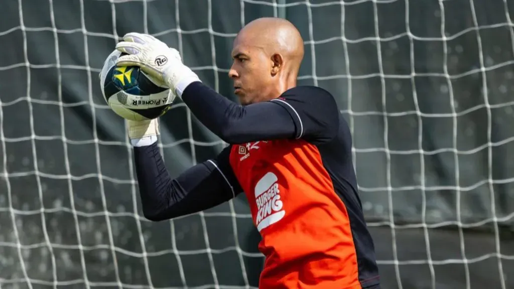 Miguel Aju no continuará en Alajuelense.