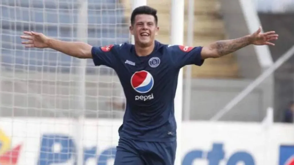 Estigarribia celebrando un gol con Motagua. Foto: Diario Diez