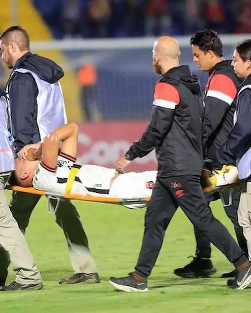 Chacón estuvo 11 meses fuera de las canchas debido a una complicada lesión.