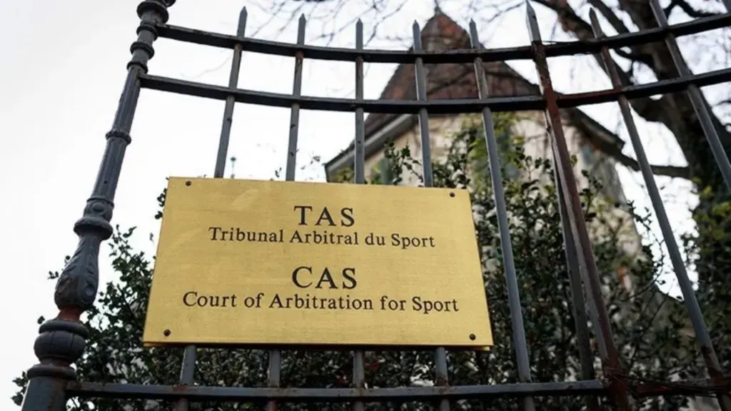 Llevar un caso al TAS cuesta 30 mil dólares.