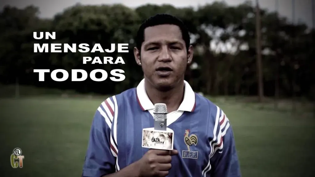 Uwaldo Pérez en Comunicaciones.