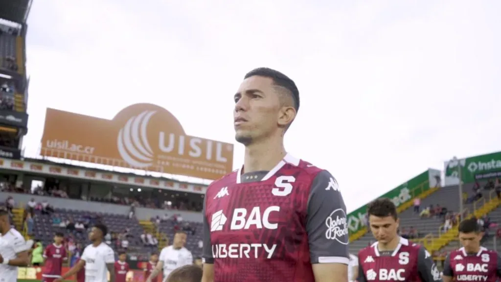Jefferson Brenes espera regresar “dentro de un mes”, explicó.