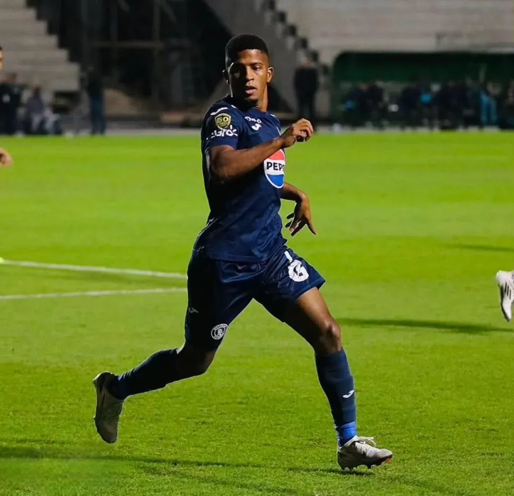 Jorge Serrano se perderá el clásico y la ida ante Cincinnati. (Foto: FC Motagua)