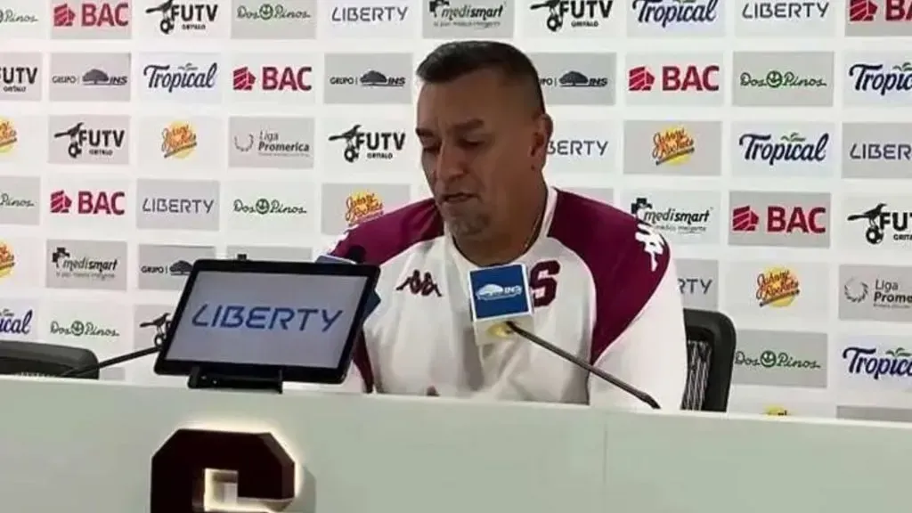 José Giacone habló en conferencia de prensa.