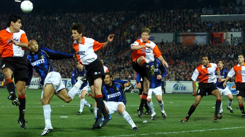 La última vez que se enfrentaron, Feyenoord eliminó a Inter en las semifinales de la Copa de la UEFA 2001/02 tras ganar 1-0 en la ida y empatar 2-2 en la vuelta. (Foto: Inter)