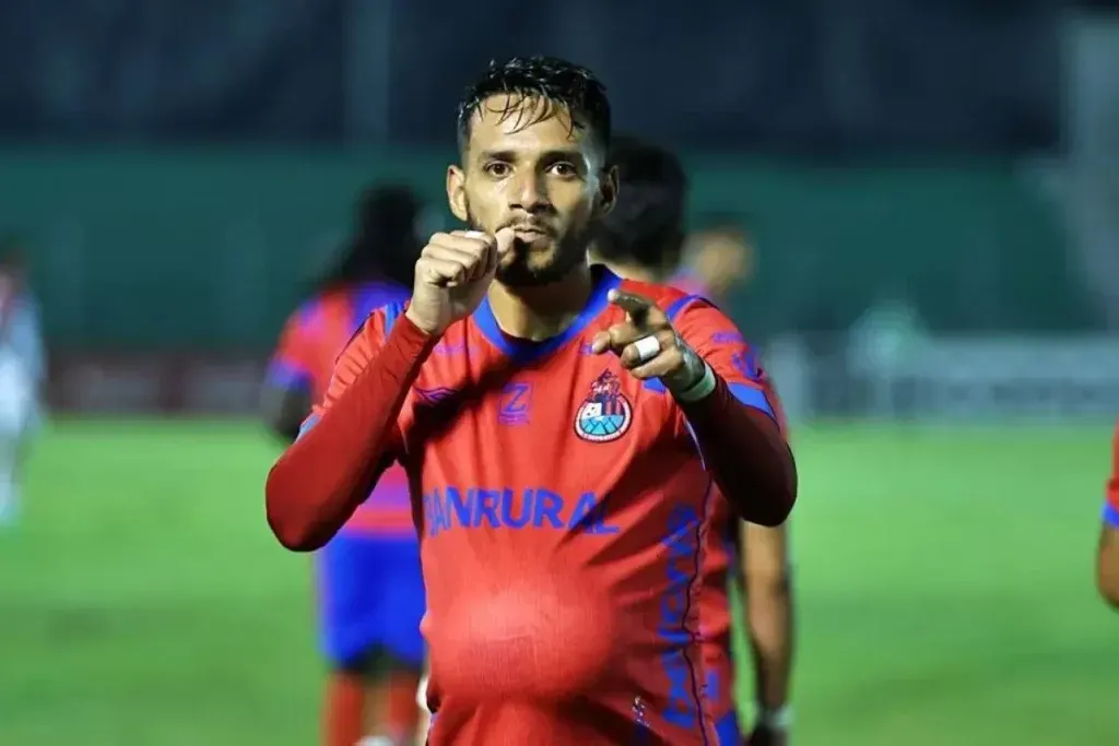 Rudy Barrientos se pierde una nueva convocatoria por lesión. (Foto: CSD Municipal)