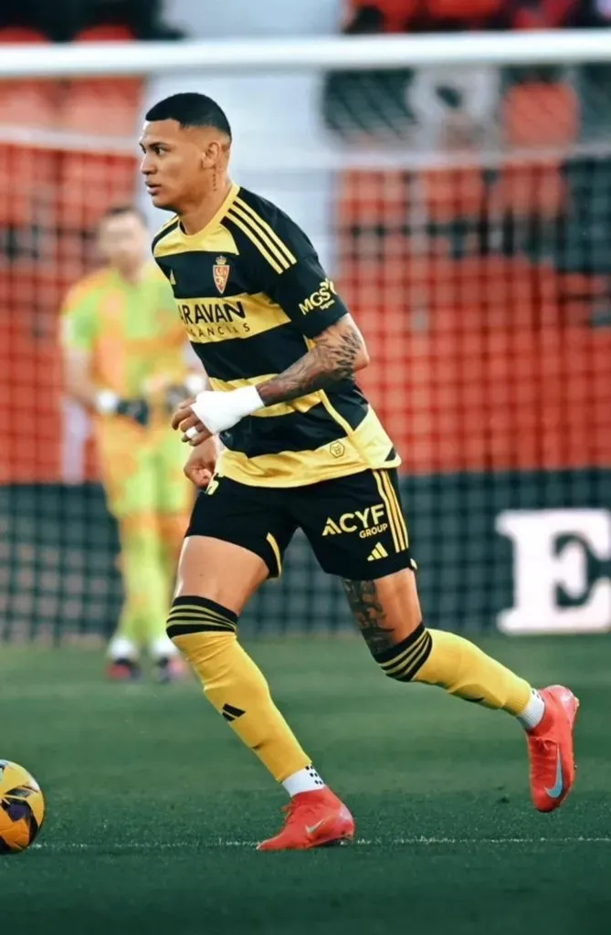 Kervin Arriaga jugó nuevamente los 90 minutos en la derrota 4-1 ante Almería.