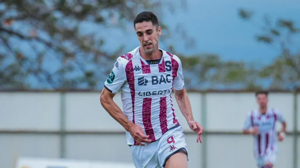 Sabin Merino fue muy criticado por el gol errado.