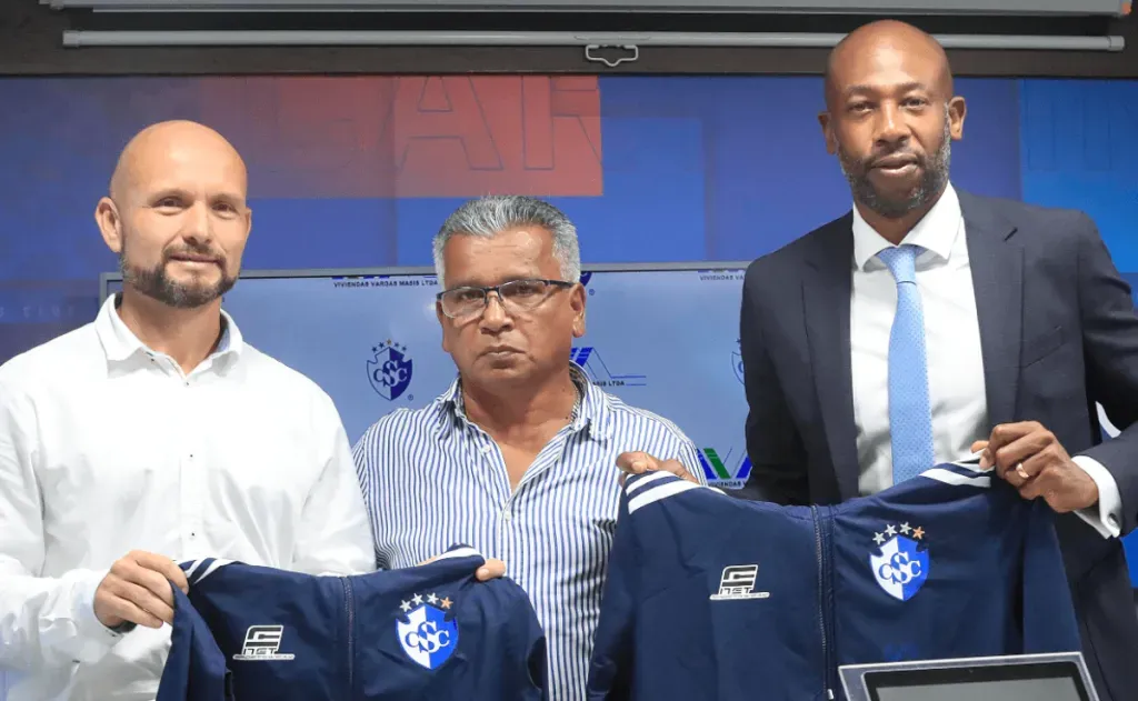 Wachope tuvo dos pasos por el banquillo de Cartaginés (SC Cartaginés).
