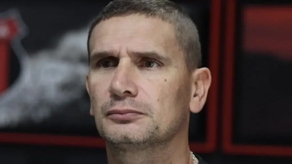 El asistente de Guimaraes se perderá el clásico.