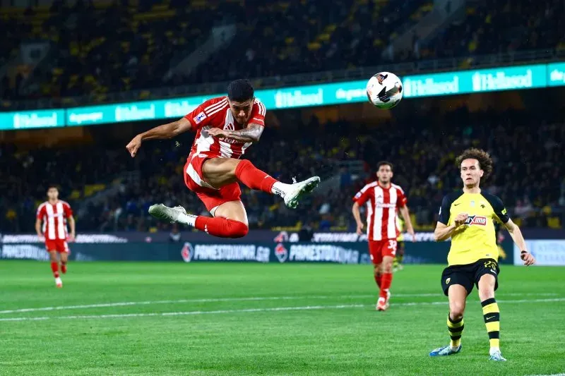 Luis Palma fue titular en ambos partidos de semifinal en la Copa de Grecia.