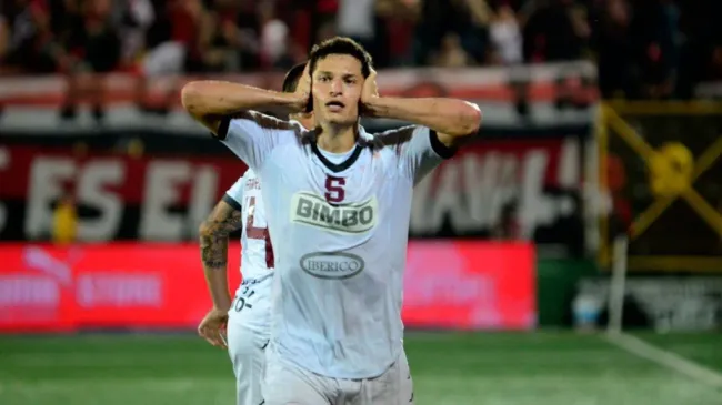 Daniel Colindres podría volver a Saprissa.