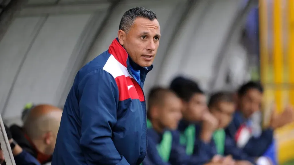 Adrián Leandro reemplazaría a Vladimir Quesada.