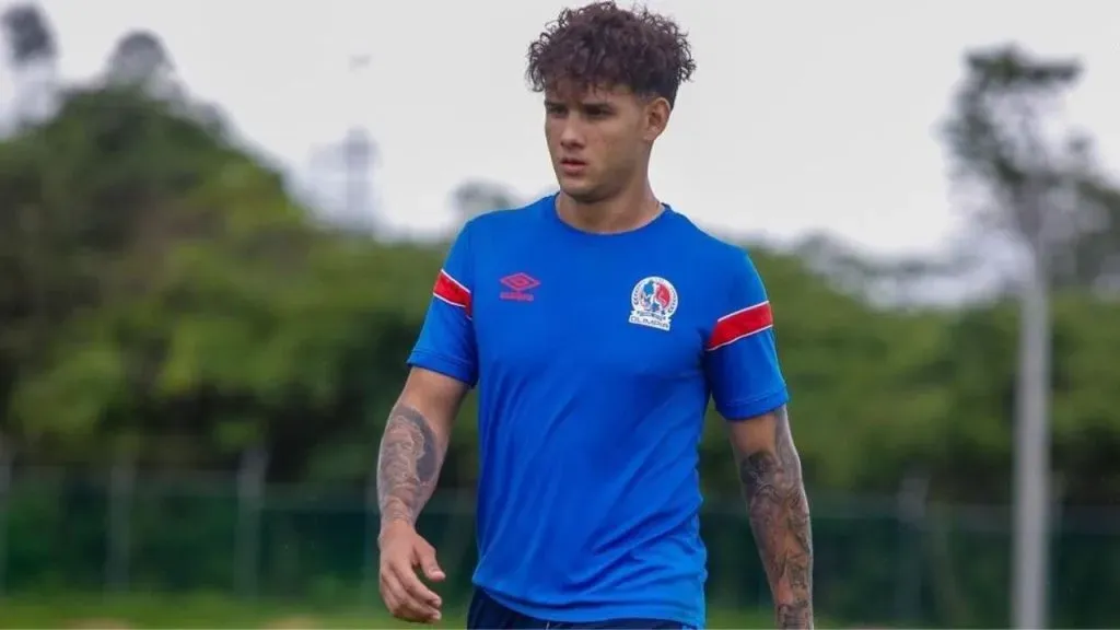 André Orellana ya está en su periodo final de de recuperación y Olimpia sonríe.