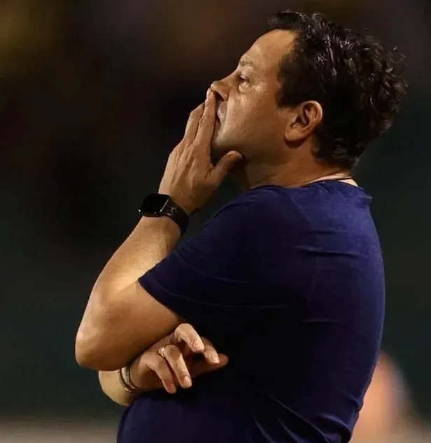 Jeaustin Campos ha perdido 3 de los 4 clásicos que dirigió. (Foto: Cortesía)