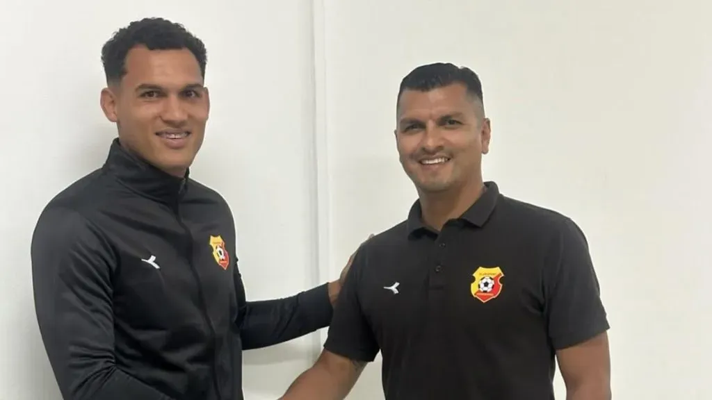Jurguens Montenegro ya firmó con Herediano para el próximo torneo.
