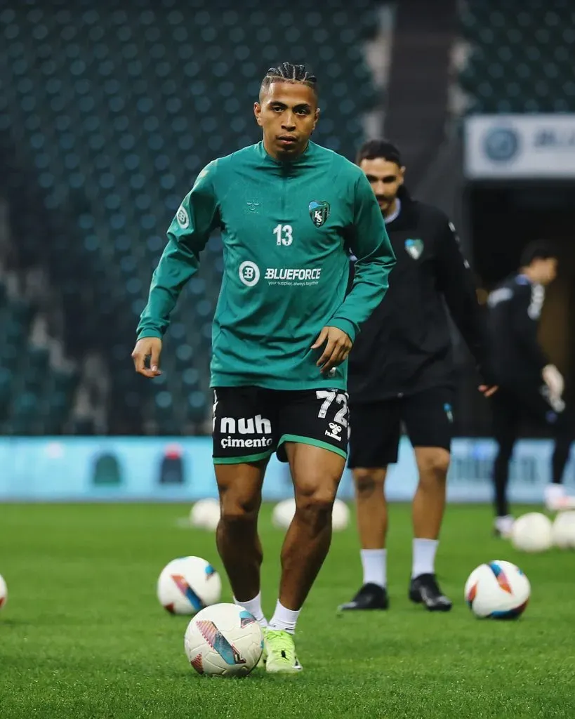Rigoberto Rivas solo jugó 32 minutos en la victoria del Kocaelispor.