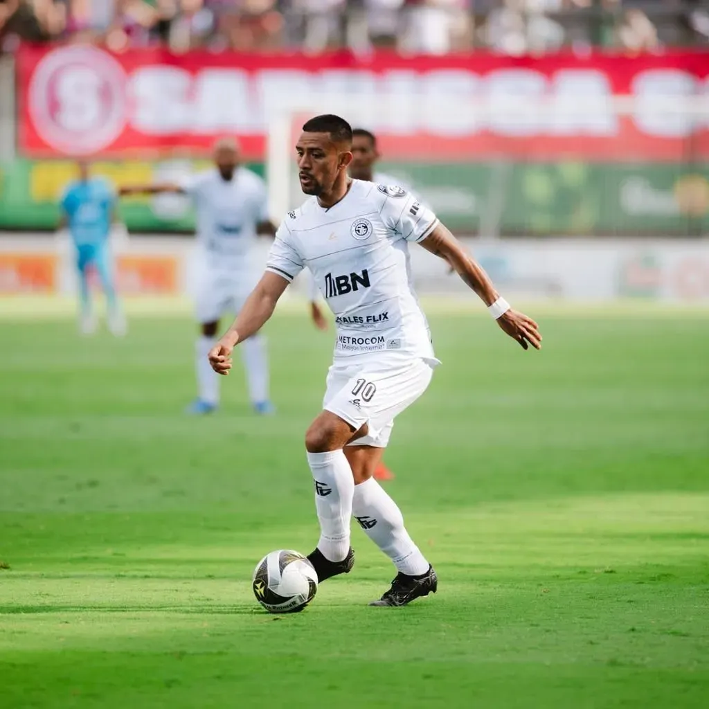 Sporting FC de Costa Rica buscará renovar a Alejandro Reyes. (Foto: Sporting CR)