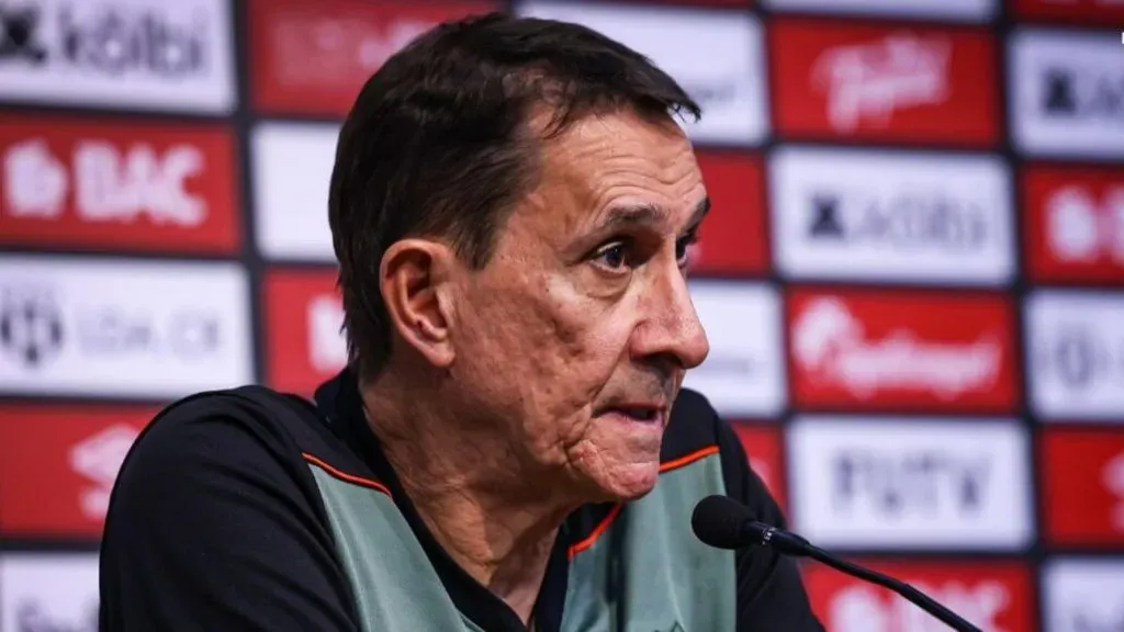 Guimaraes no se escondió tras la derrota (LDA).