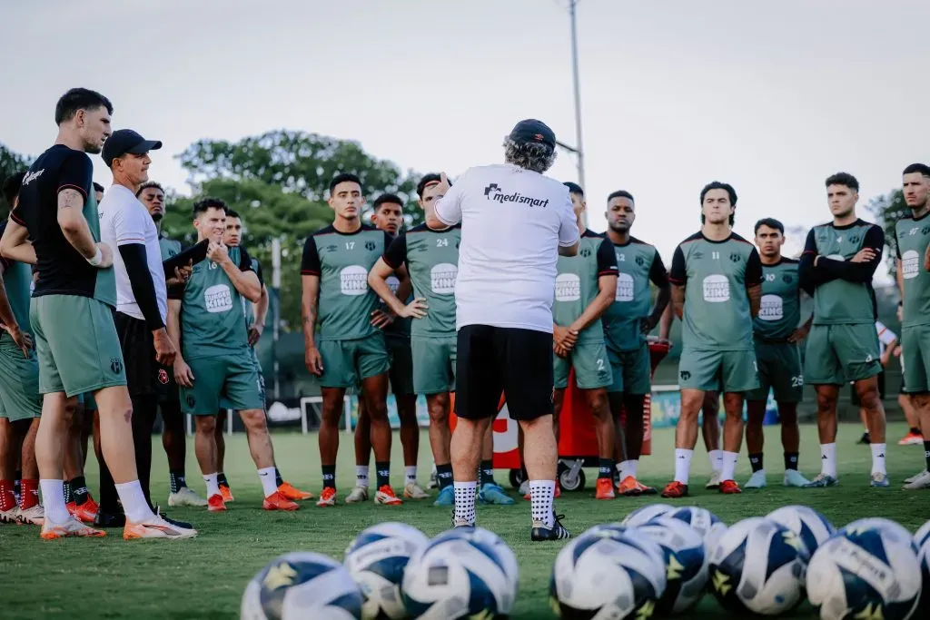 Machillo Ramírez ya tuvo su primera práctica con el plantel de Alajuelense (LDA).