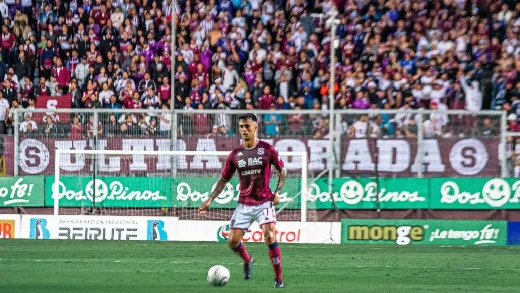 Yoserth Hernández acumula 373 minutos repartidos a lo largo de 8 juegos en este Clausura 2025. (Foto: Saprissa)