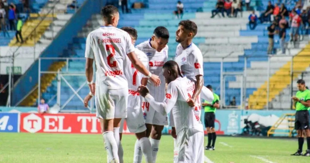 Olimpia ya aseguró su lugar y el jugoso premio por clasificar.