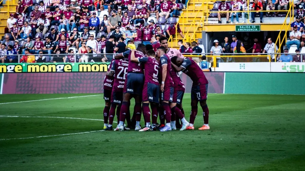 Saprissa con grave problemas financieros.