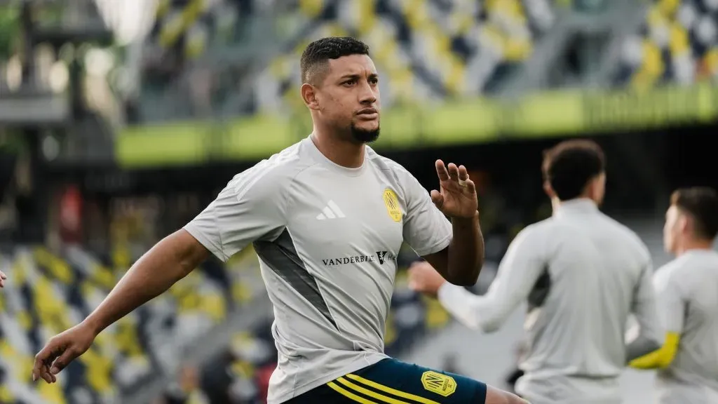 Bryan Acosta volvió a jugar luego de mucho tiempo. Debutó con la camisa del Nashville SC.