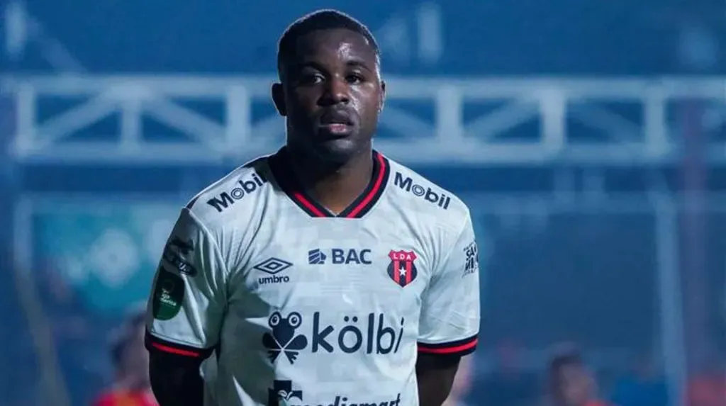 Joel Campbell – Alajuelense
