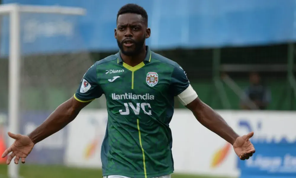 Clayvin Zuniga no será renovado por Marathón