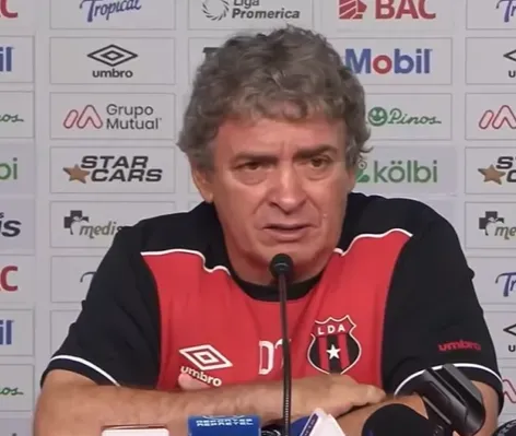 Machillo Ramírez no se quedó callado ante la crítica de Wanchope (Tigo Sports).