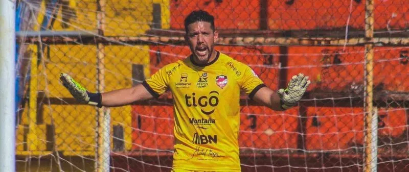 Leo Moreira no sigue en Puntarenas (PFC).