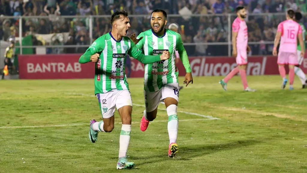 José Gálvez disputó 119 partidos con Antigua GFC, en los cuales anotó 5 goles -uno de ellos en la Copa de Campeones de la Concacaf- y dio 7 asistencias. (Foto: Liga Nacional)