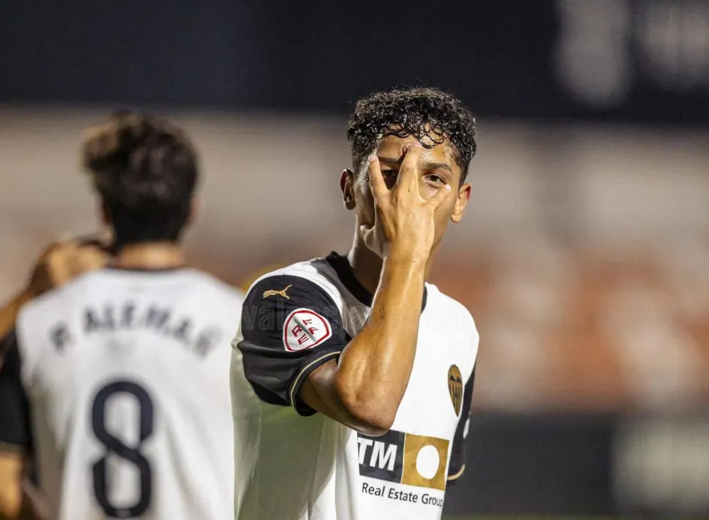 Warren Madrigal trae buenas noticias para Saprissa (Valencia CF).