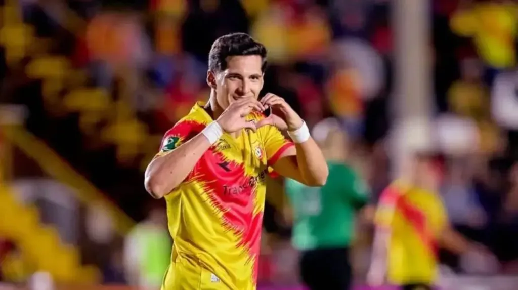 Tepa González podría continuar en Herediano (CS Herediano).