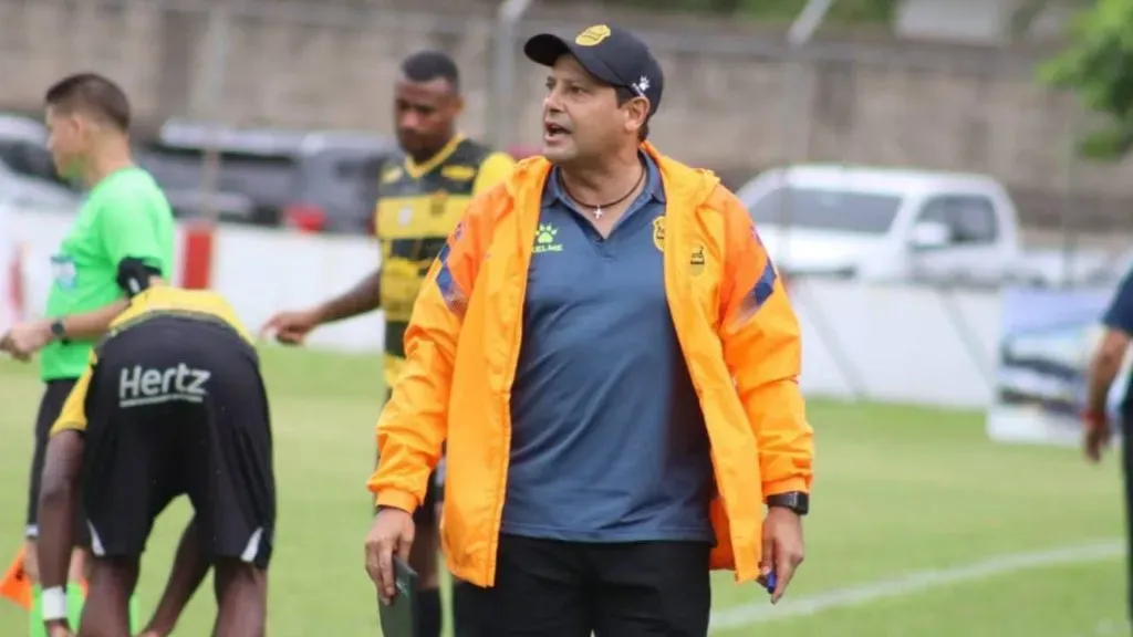 Jeaustin Campos dirigirá a Real España contra Herediano.