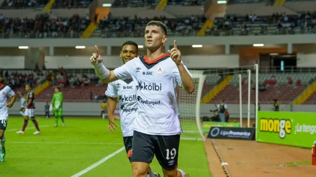 Alberto Toril podría marcharse en este mercado.
