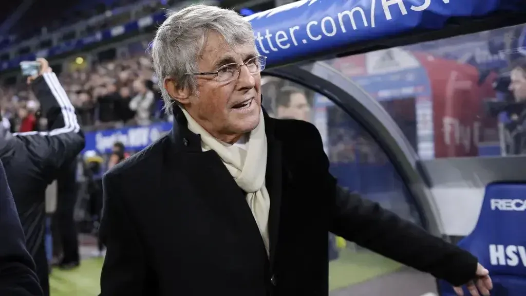 Bora Milutinović, el que más dirigió a nivel selecciones. (Foto: Getty Images)